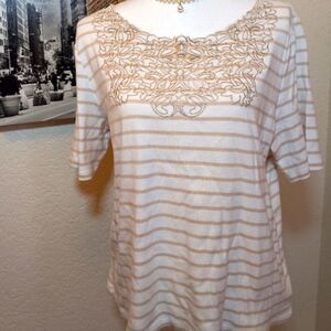 Tshirt with lace in the front by Rafaella size XL/EG